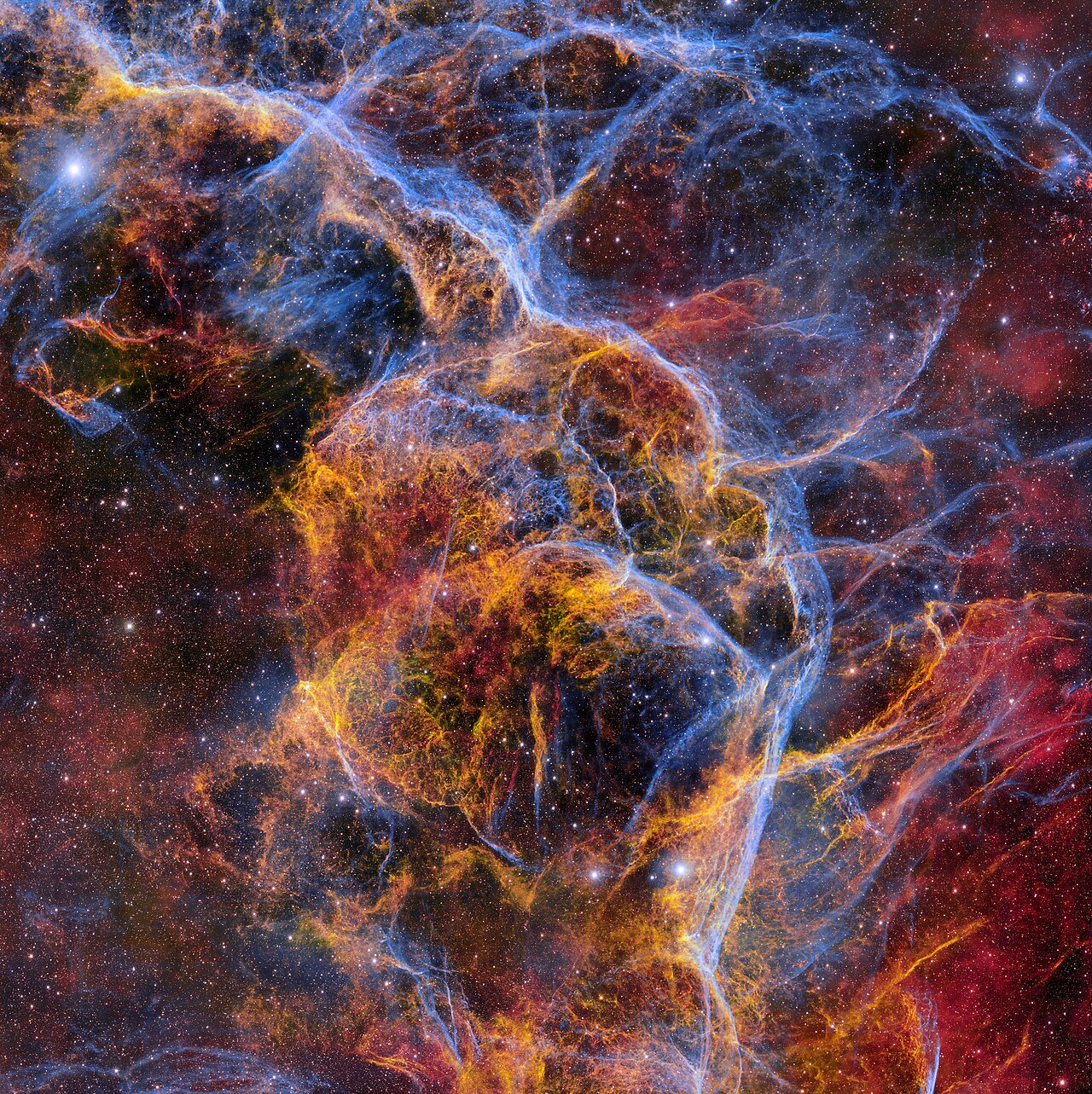 Vela Supernova Remnant - Noirlab2406a — Le Gap Interdit : quand une étoile refuse de mourir normalement